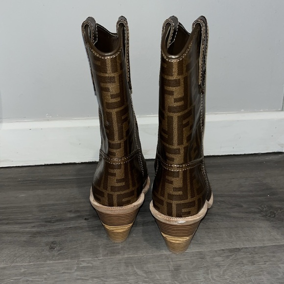 Authentic Fendi Zucca size 39.5 cowboy boots EUC - Picture 6 of 7
